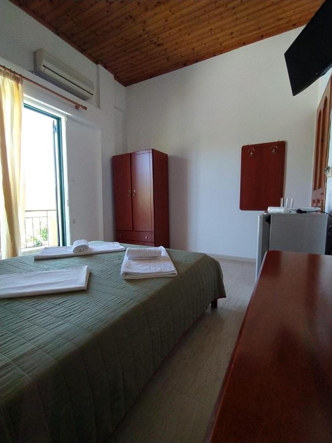 Michalis Place Apartments Vasilikí Exterior foto